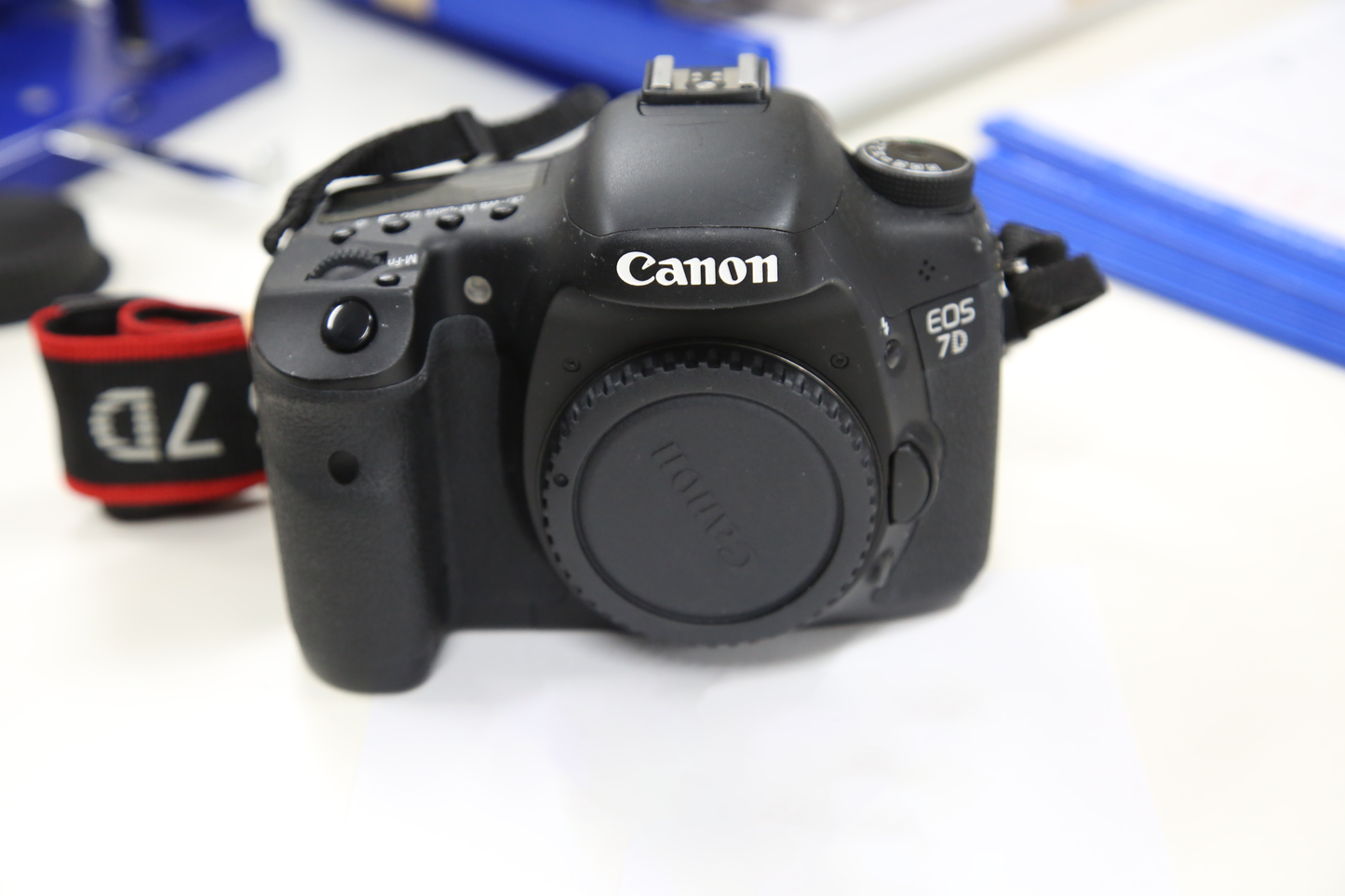 CANON EOS 7D